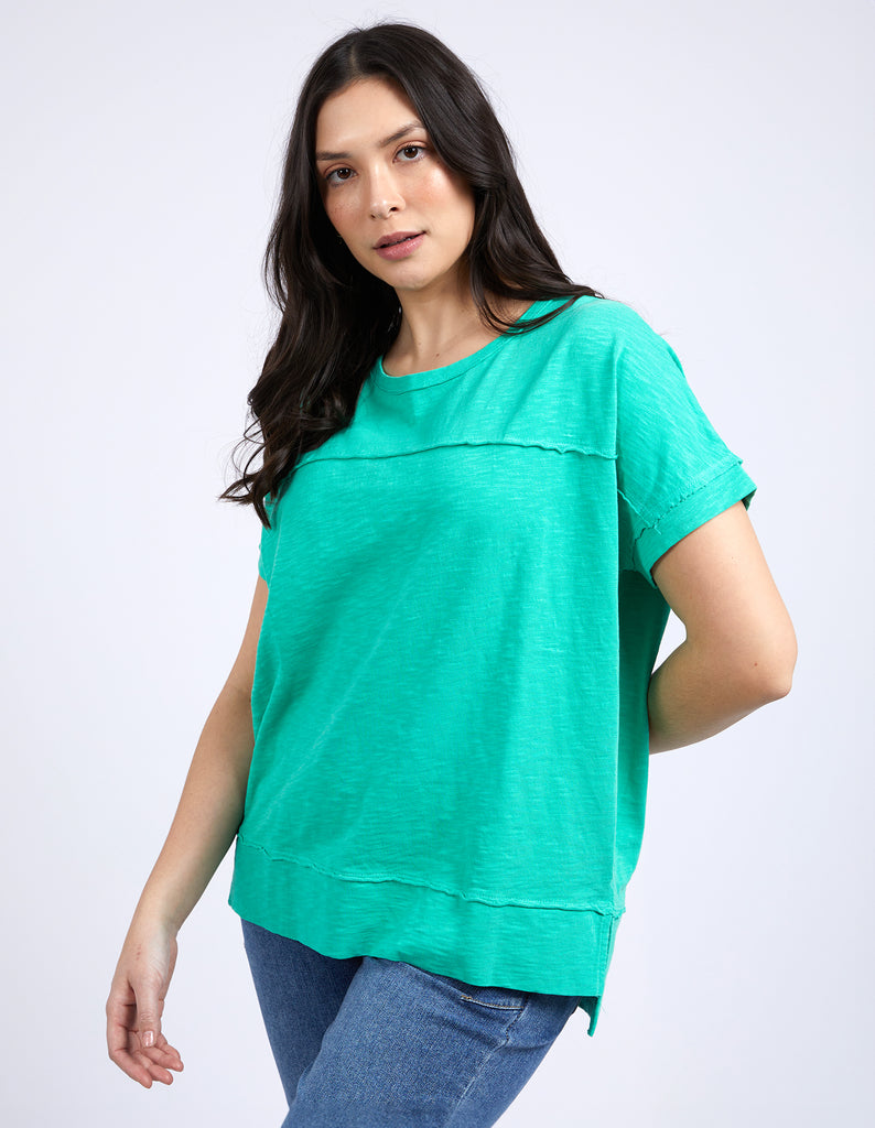 Allison Tee Bright Green – Foxwood Clothing