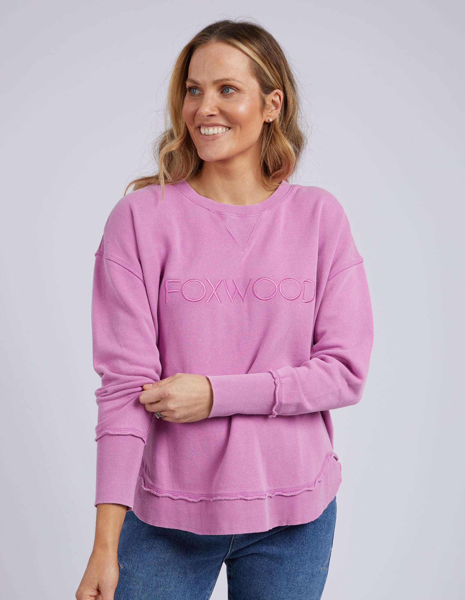 Mocha Washed V-Neck Top  Pink crewneck sweatshirt, V neck tops